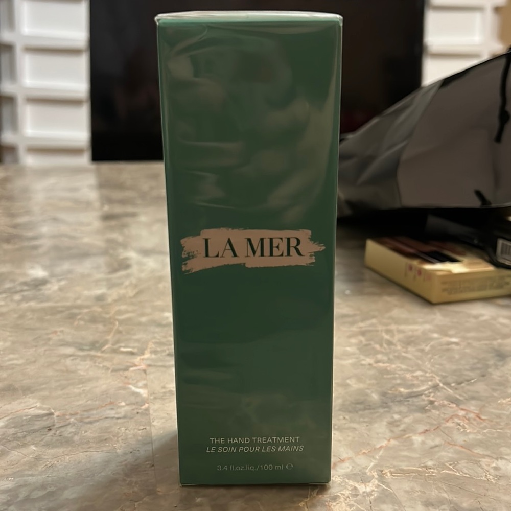 La Mer “the hand treatment” 3.4 oz/100 ml